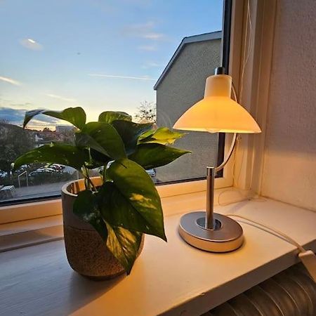Lejlighed Med Altan Og Gratis Parkering Aalbor Kültér fotó