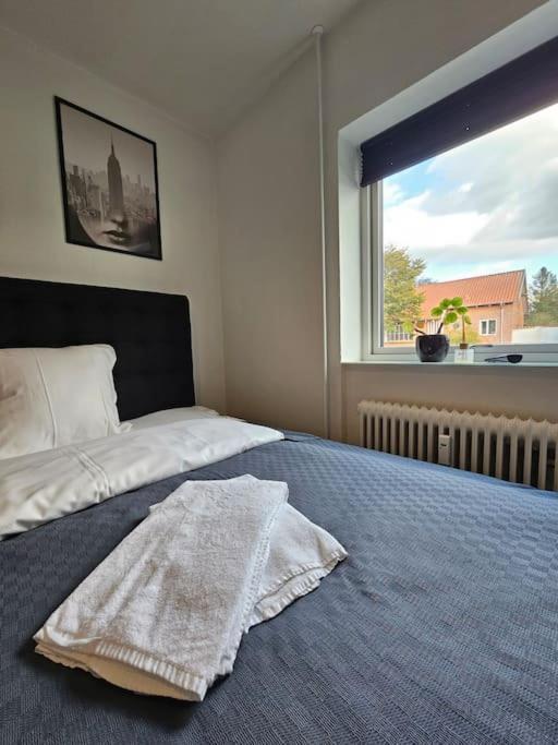Lejlighed Med Altan Og Gratis Parkering Aalbor Kültér fotó